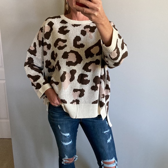 Animal Print Dolman Sleeves Oversized Fit Sweater - Picture 2 of 13